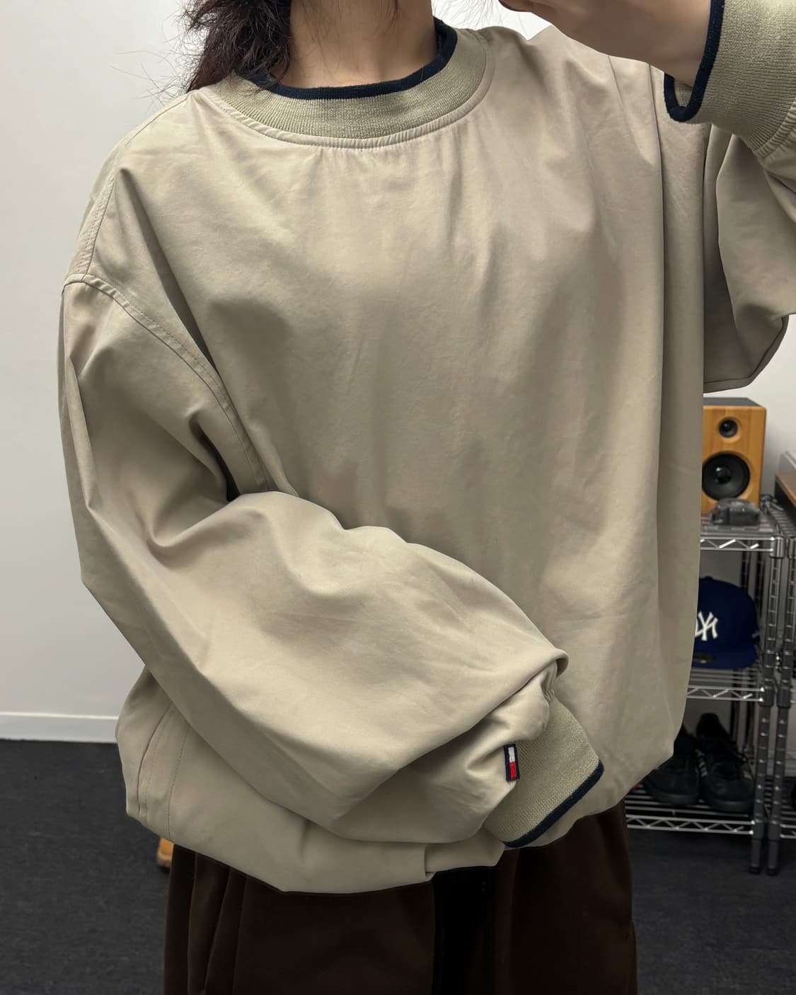 타미힐피거 00s 폴리쉘 베이지 웜업 상품이미지1