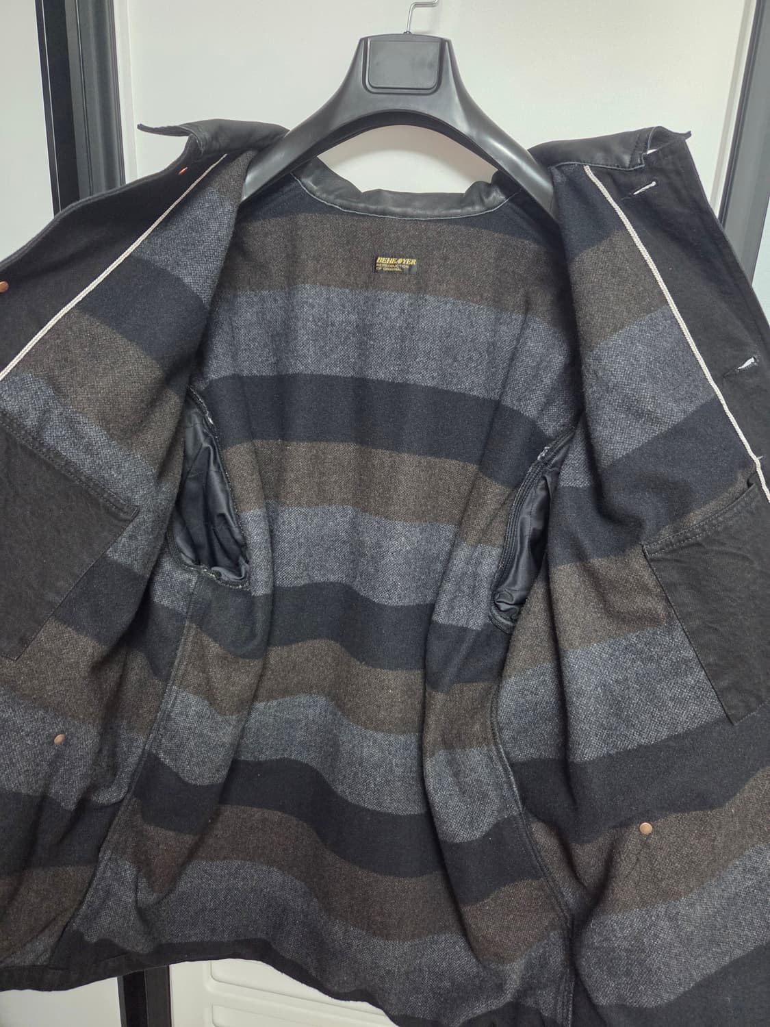 비헤비어 워시드 레더 카라 커버올 자켓 블랙 3 상품이미지4