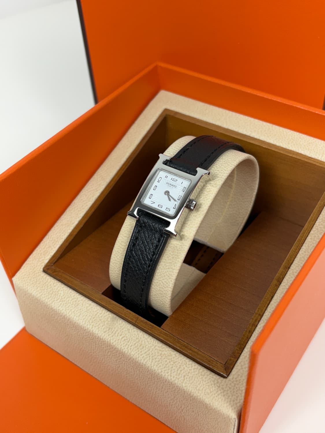 에르메스 H아워 TPM 블랙 은장 시계 상품이미지4