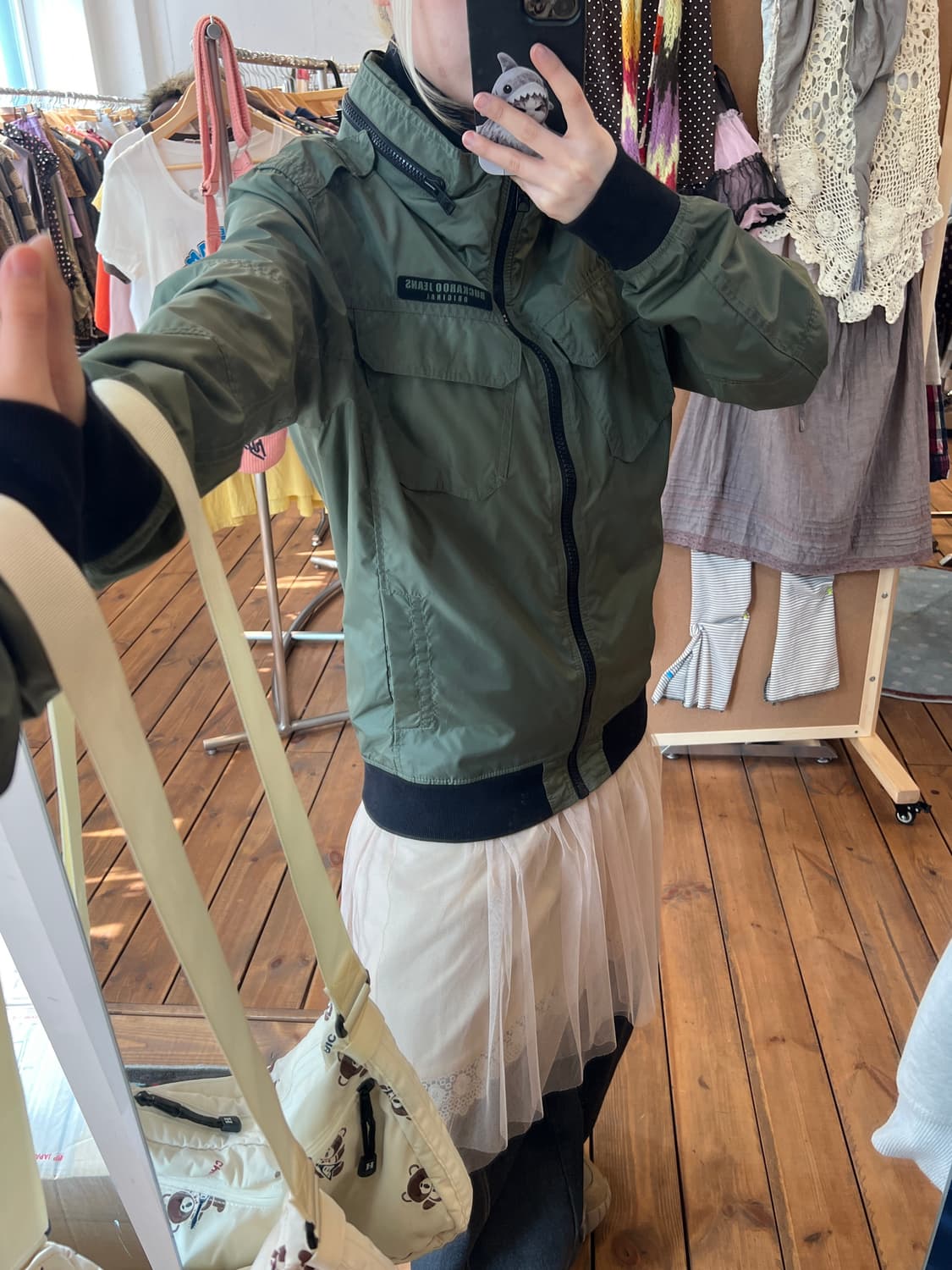 버카루 카키 나일론 자켓 상품이미지4