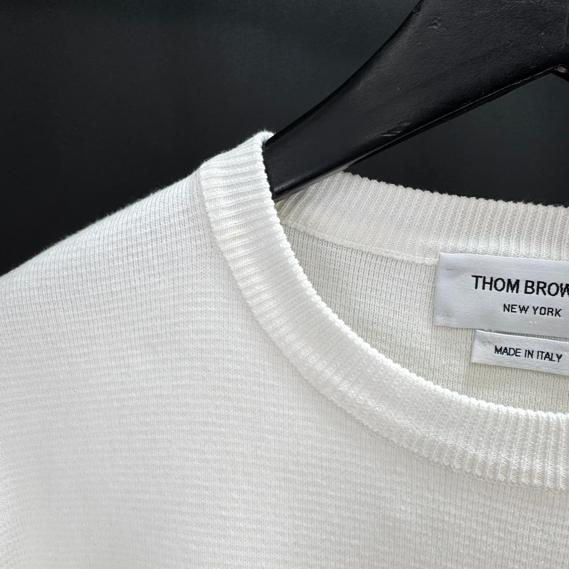[4사이즈] 톰브라운 사선완장 밀라노스티치 니트 (MKA202A) 상품이미지7