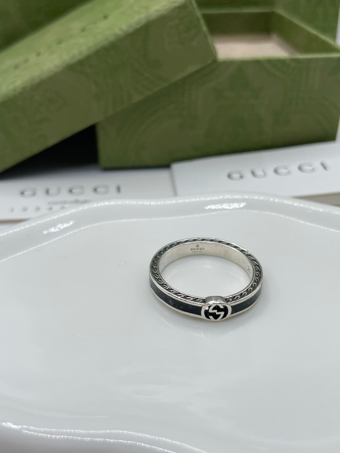 구찌 반지 20호 인터로킹 G 링 블랙 상품이미지2