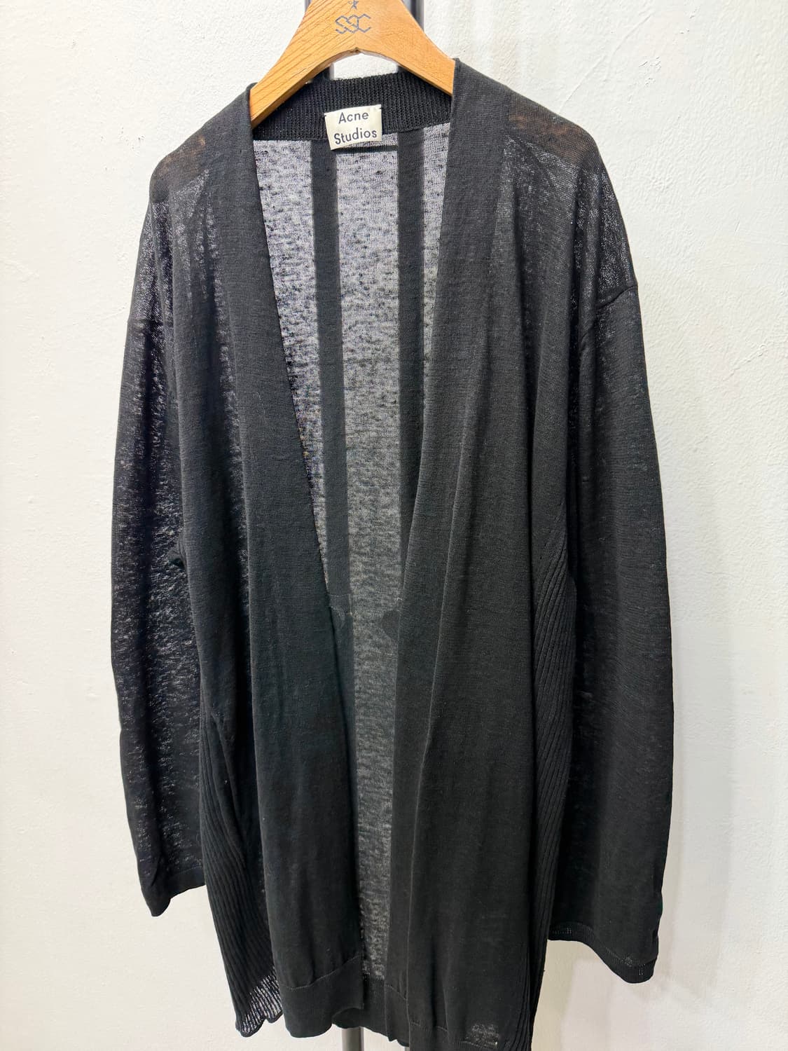 매장판정품) 아크네스튜디오 여성 블랙 가디건 M 상품이미지3