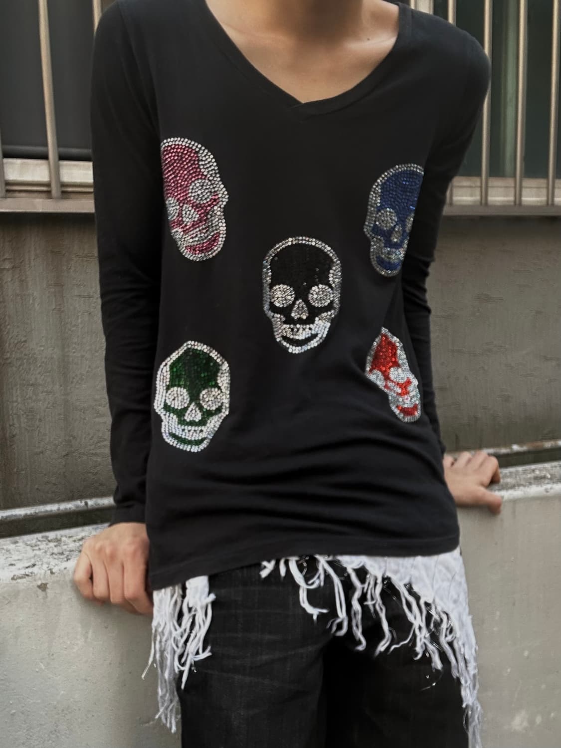 2000s 펑크 스컬 큐빅 디테일 블랙 롱슬리브 상품이미지1
