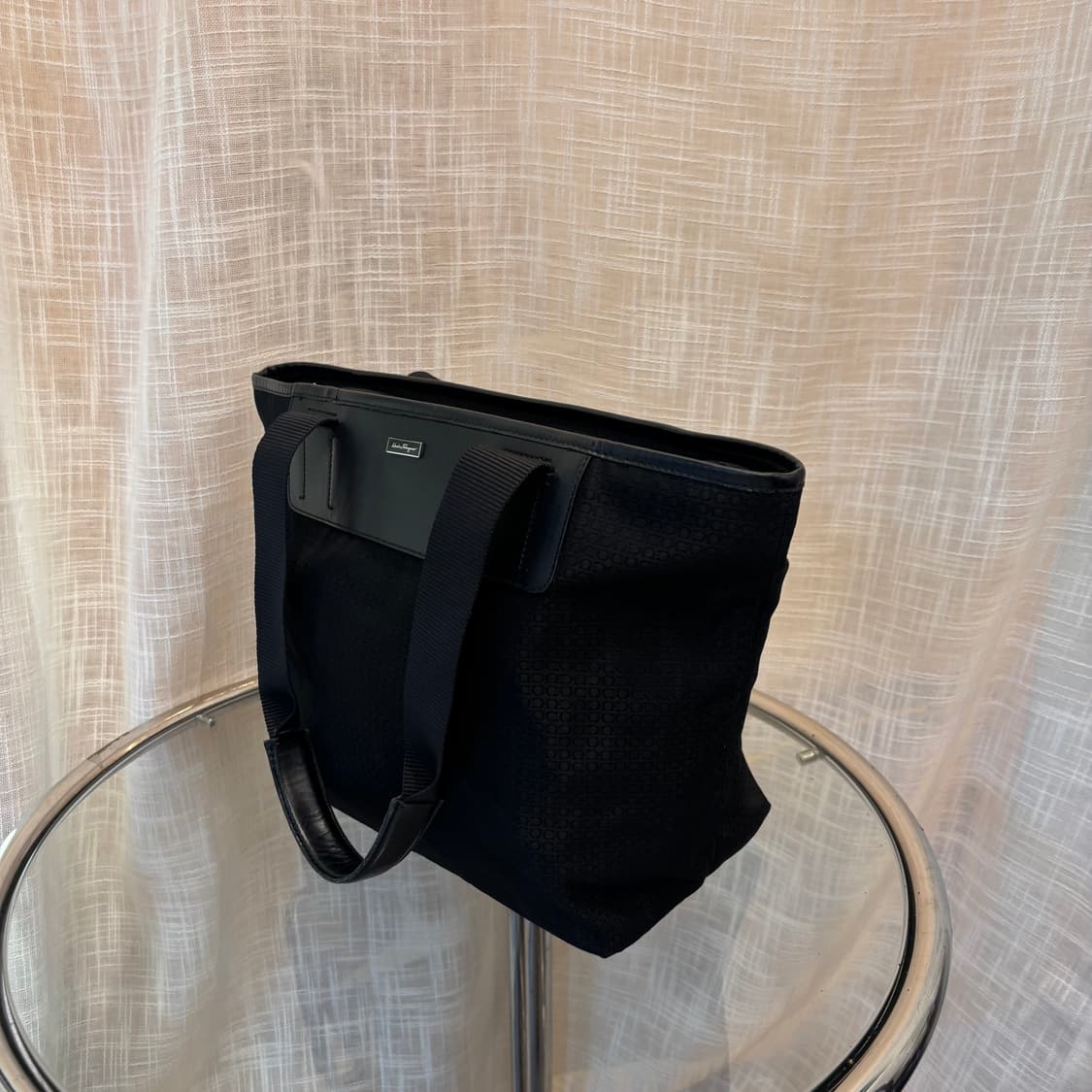 정품 페라가모 패브릭 토트백     상품이미지3