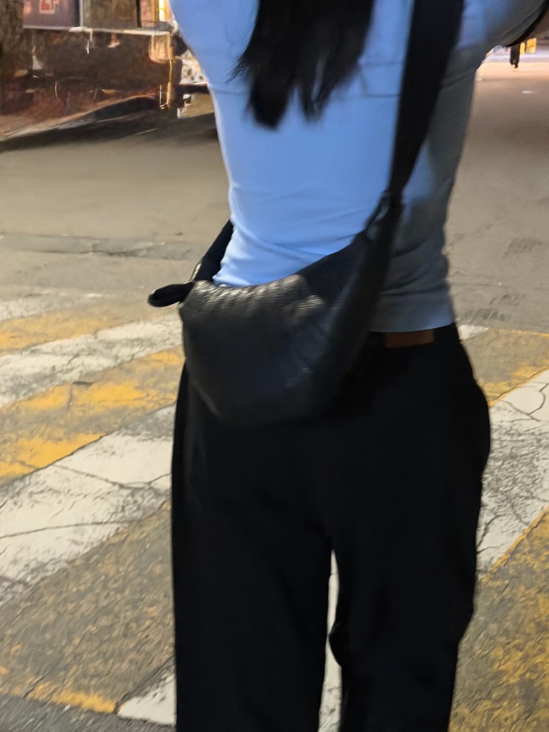 르메르 크루아상백 그레인레더 스몰 상품이미지4