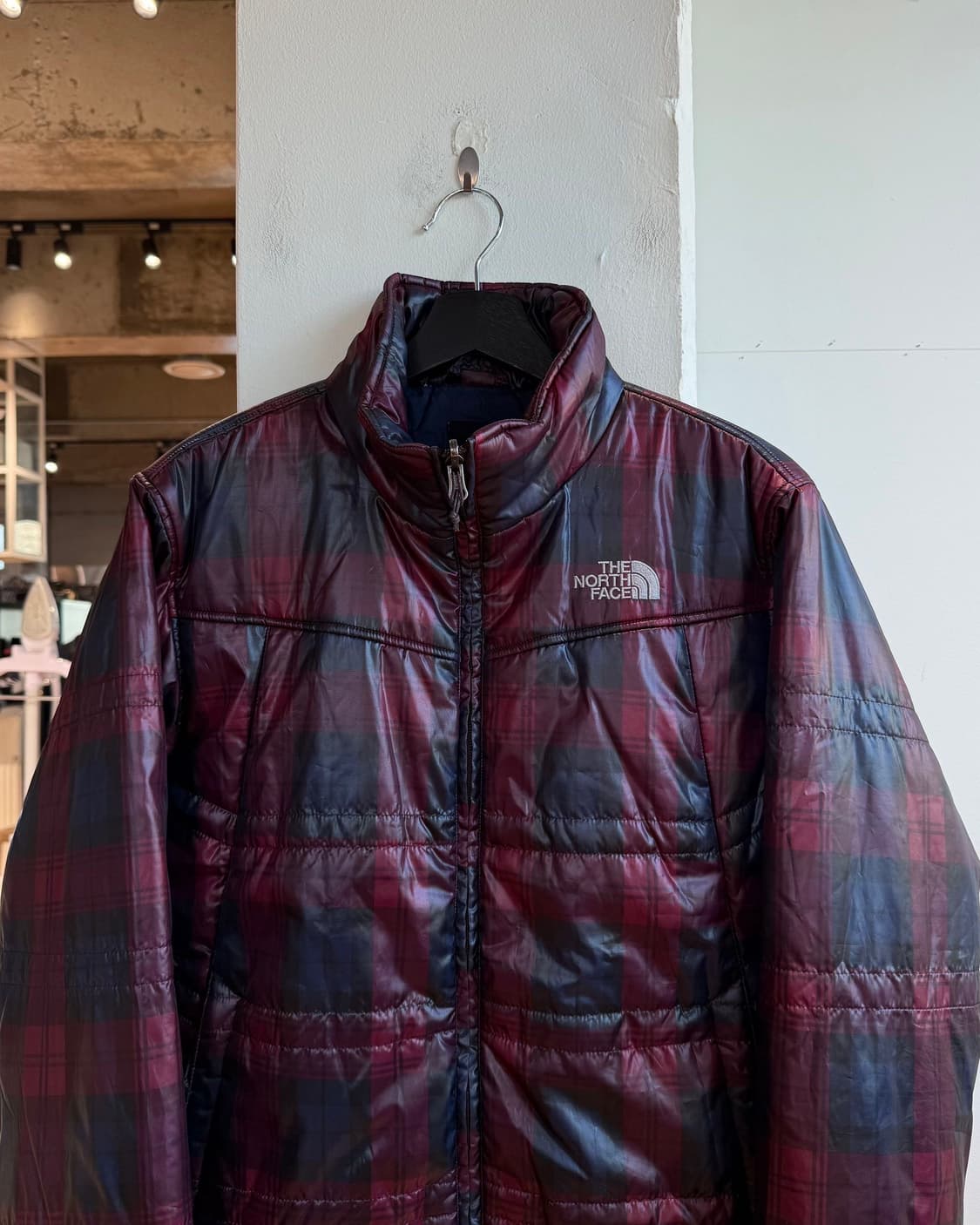 노스페이스 레드 체크 패딩 점퍼  상품이미지3