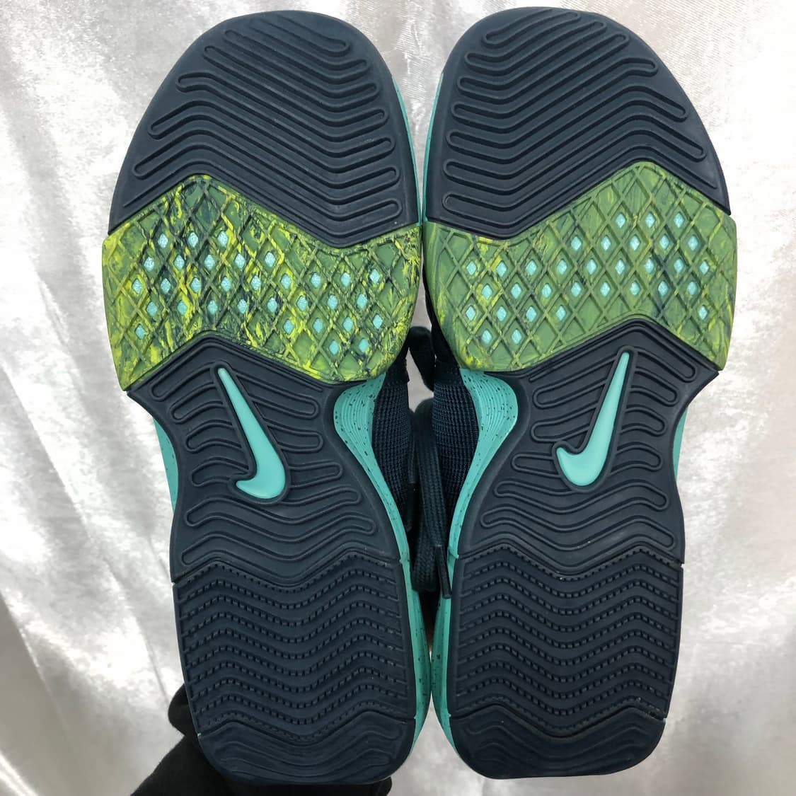 나이키 르브론 위트니스 8 농구화 사이즈270  상품이미지8