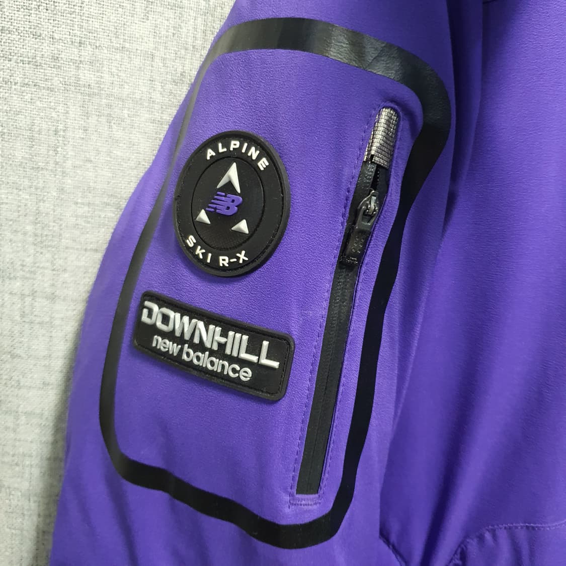 뉴발란스 남성 덕다운 스카치리플렉티브 로고 패딩  상품이미지6