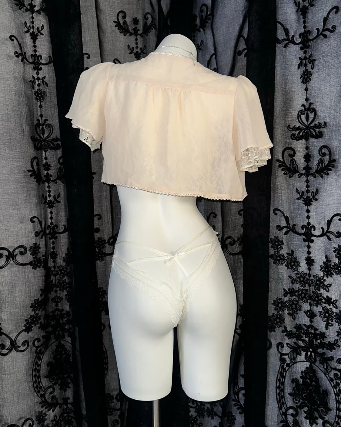 BE lace trim cropped bolero 상품이미지4