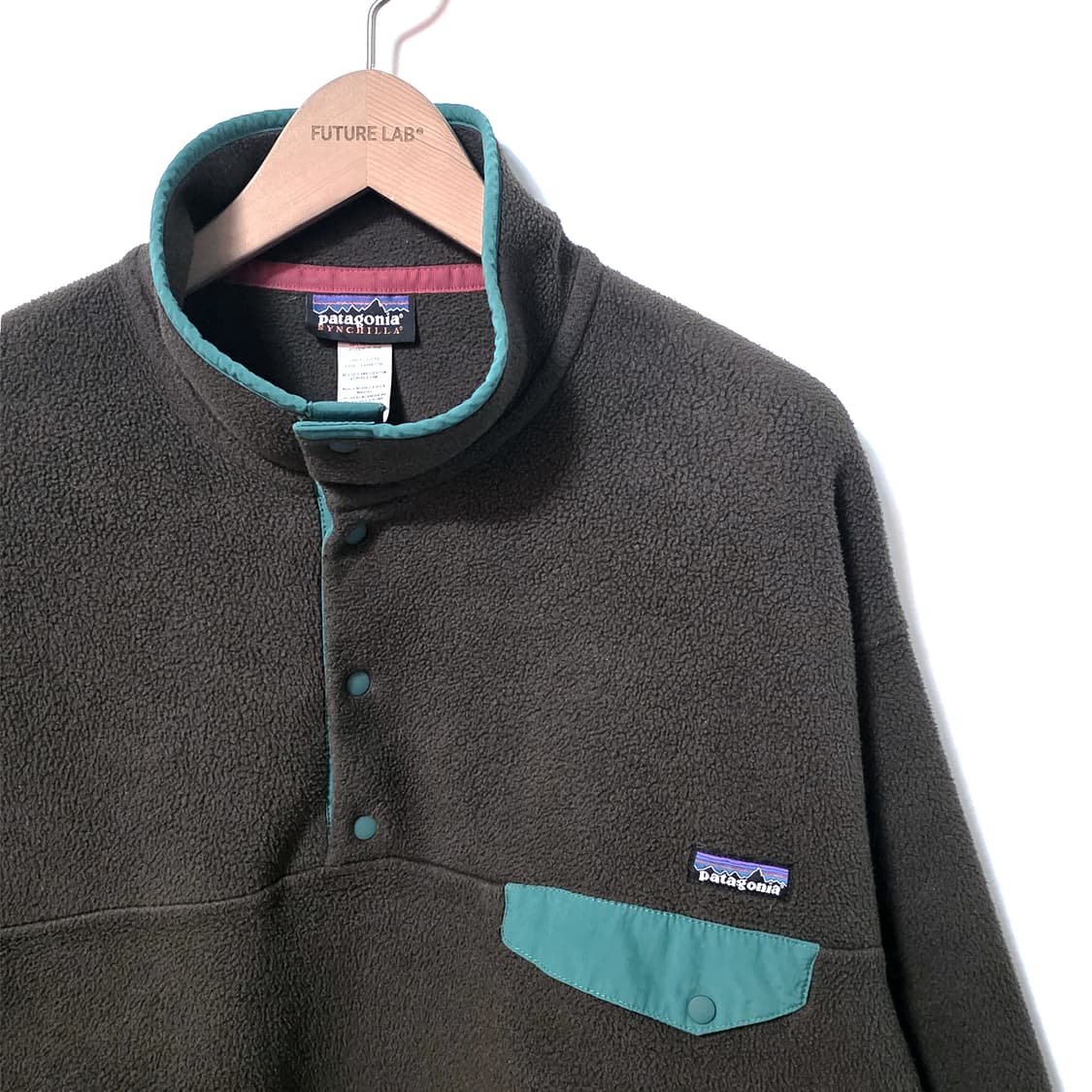 [L] 파타고니아 신칠라 스냅티 다크 브라운 상품이미지3
