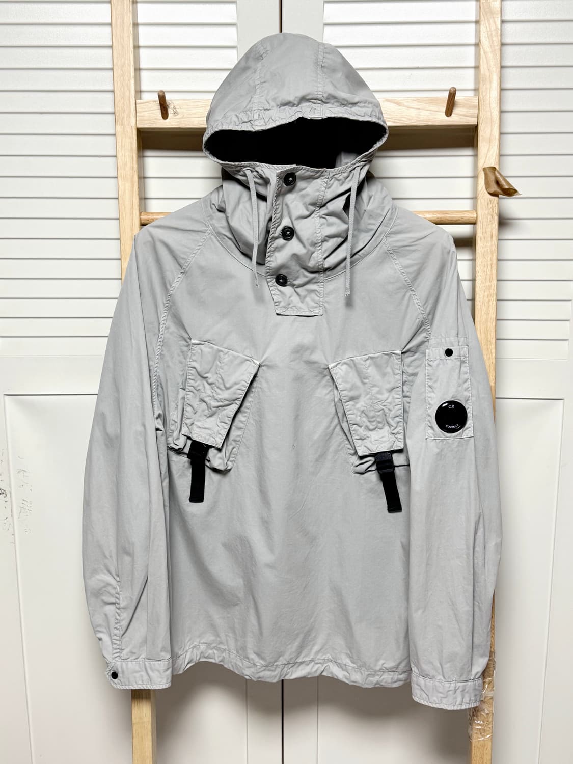 CP 컴퍼니 렌즈 와펜 아노락 후드 바람막이 자켓 상품이미지3