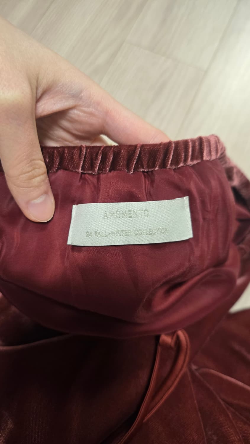 아모멘토 벨벳 드로우스트링 스커트 24fw 상품이미지2