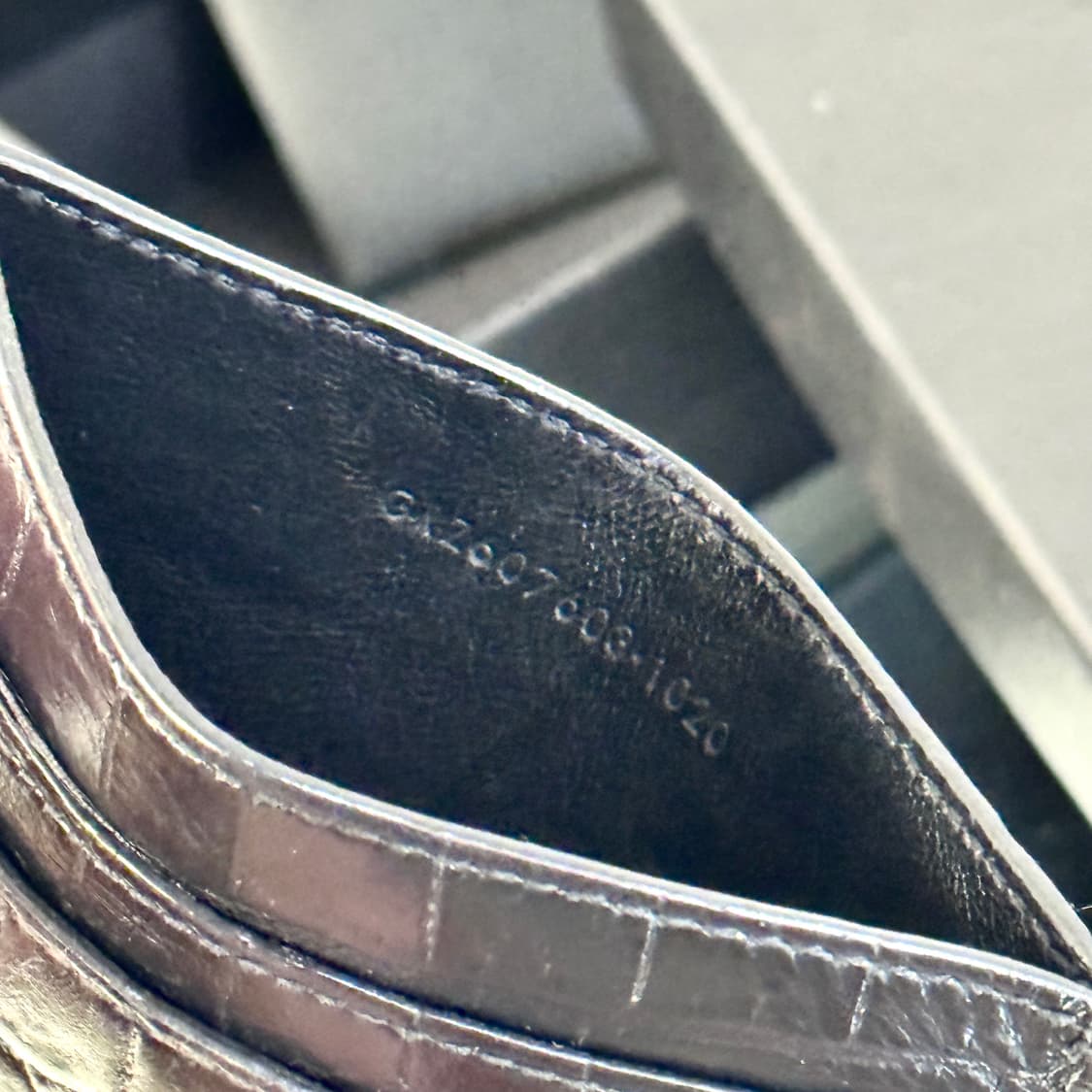 [새상품급/풀구성] 입생로랑 크로커다일 카드지갑 블랙 골드 상품이미지7