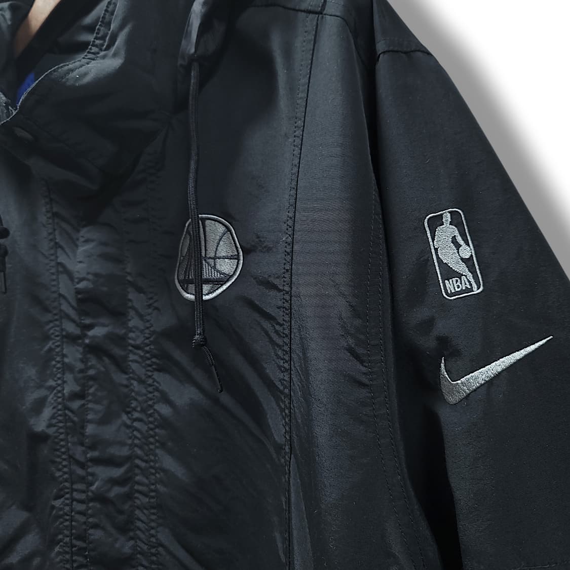 [XL] 나이키 블랙 NBA 골든스테이트 워리어스 바람막이 후디 아노락 상품이미지4
