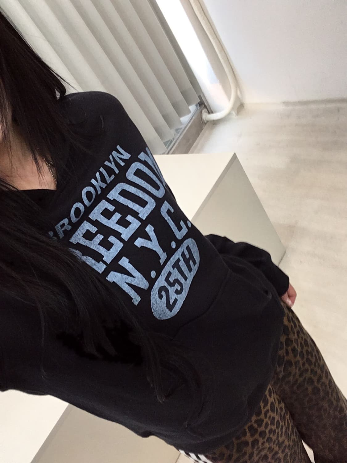 빈티지 네이비 레터링 후드티 상품이미지3