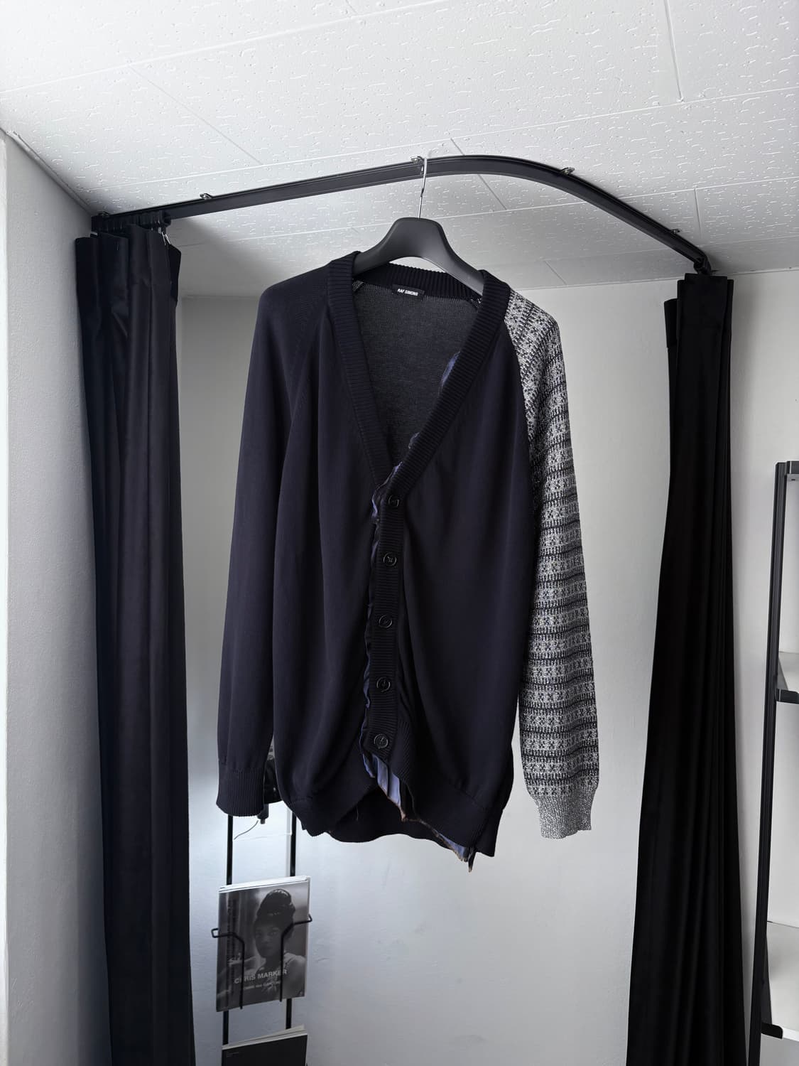 라프 시몬스 2019s/s 퓨어 코튼 비대칭 슬리브 가디건 상품이미지3