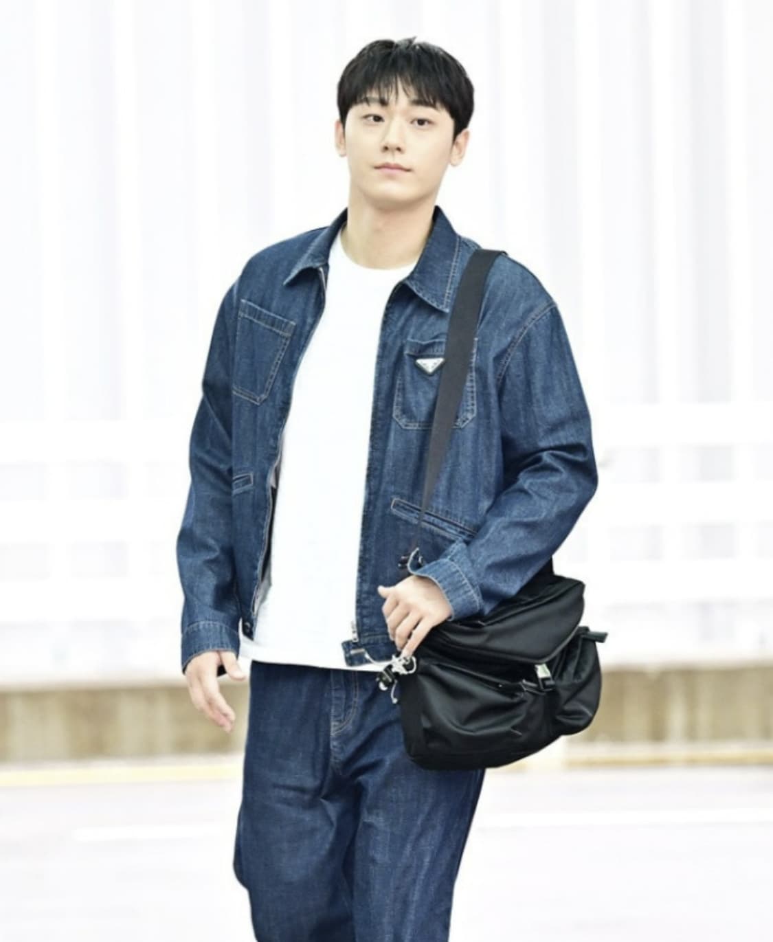 프라다 라이트 데님 지퍼 자켓 XL 팝니다 상품이미지4