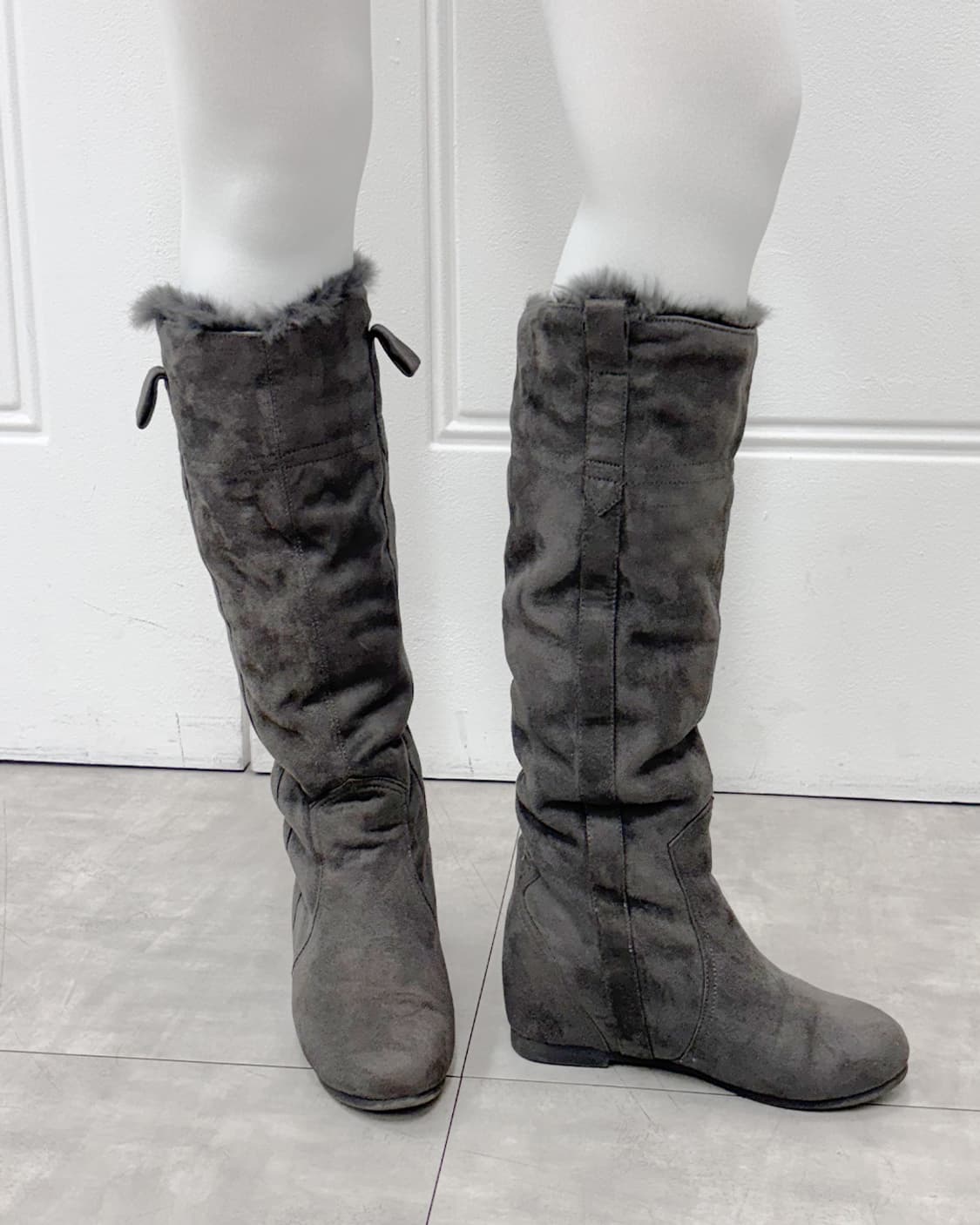ash charcoal suede inner fur boots 상품이미지1