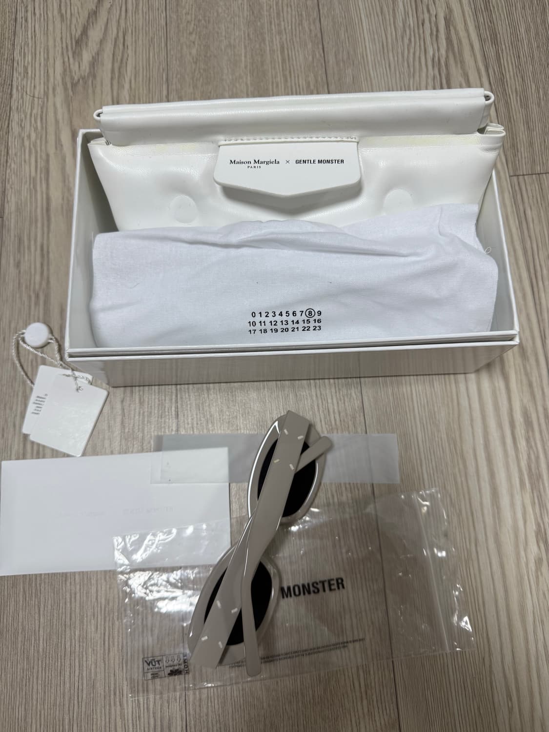 젠틀몬스터x마르지엘라 mm04 상품이미지2