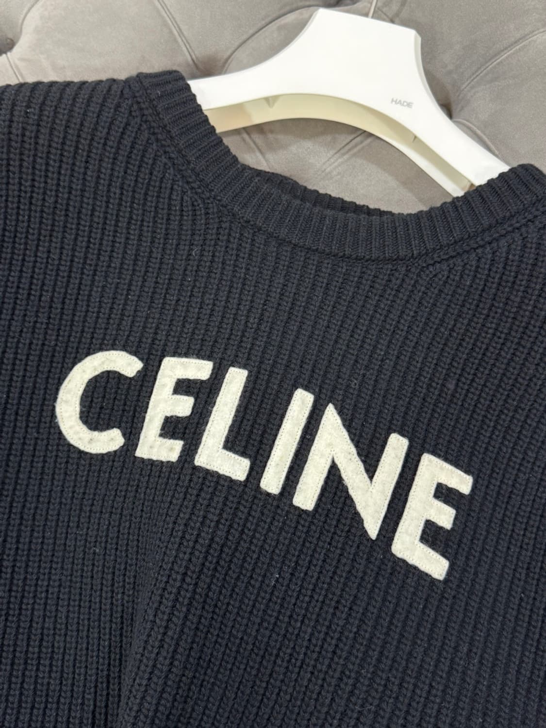 [정품] 셀린느 리브드 울 로고 니트 XL 블랙 상품이미지5