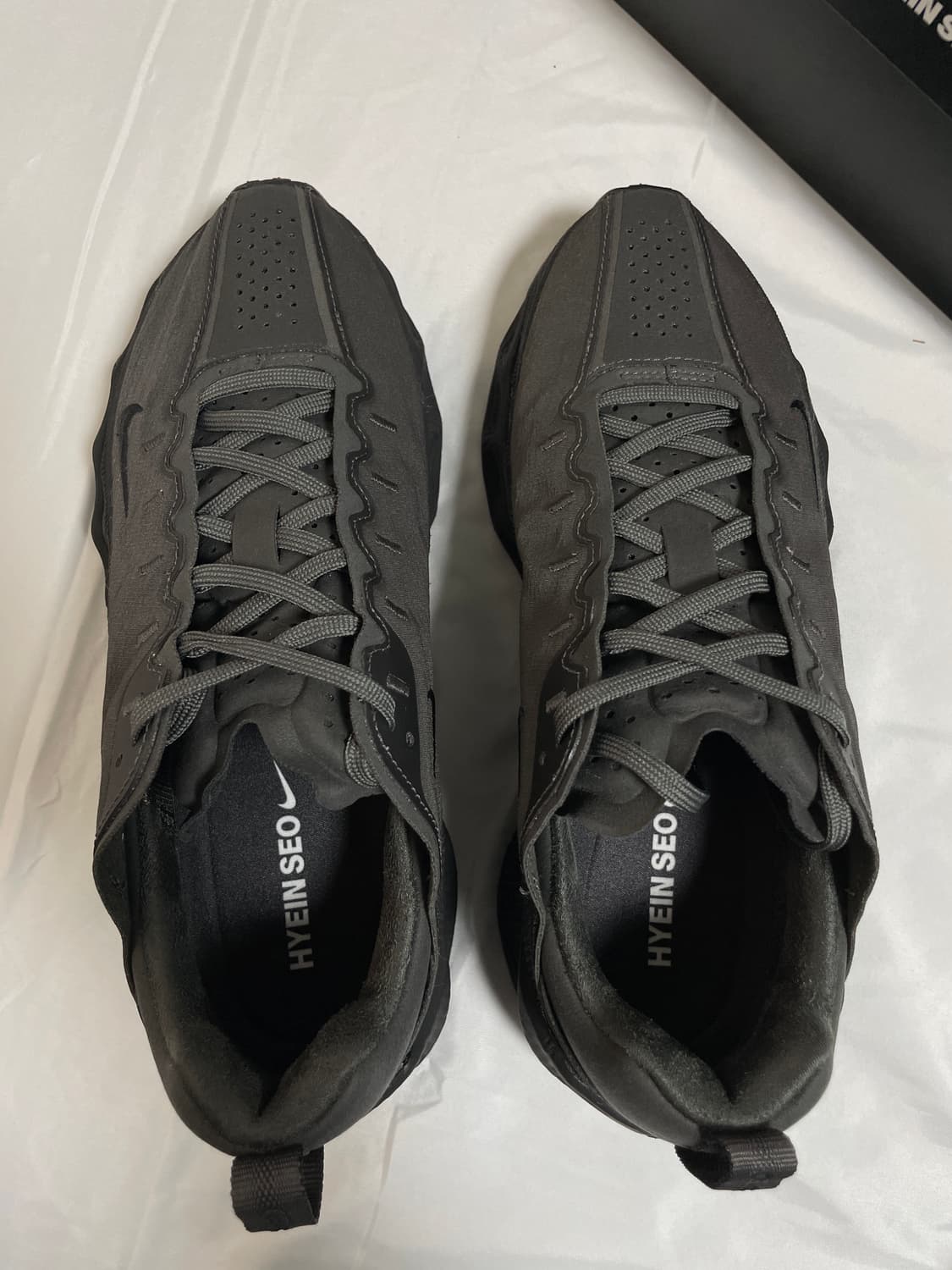 나이키 혜인서 아바 로버 블랙 255 상품이미지5