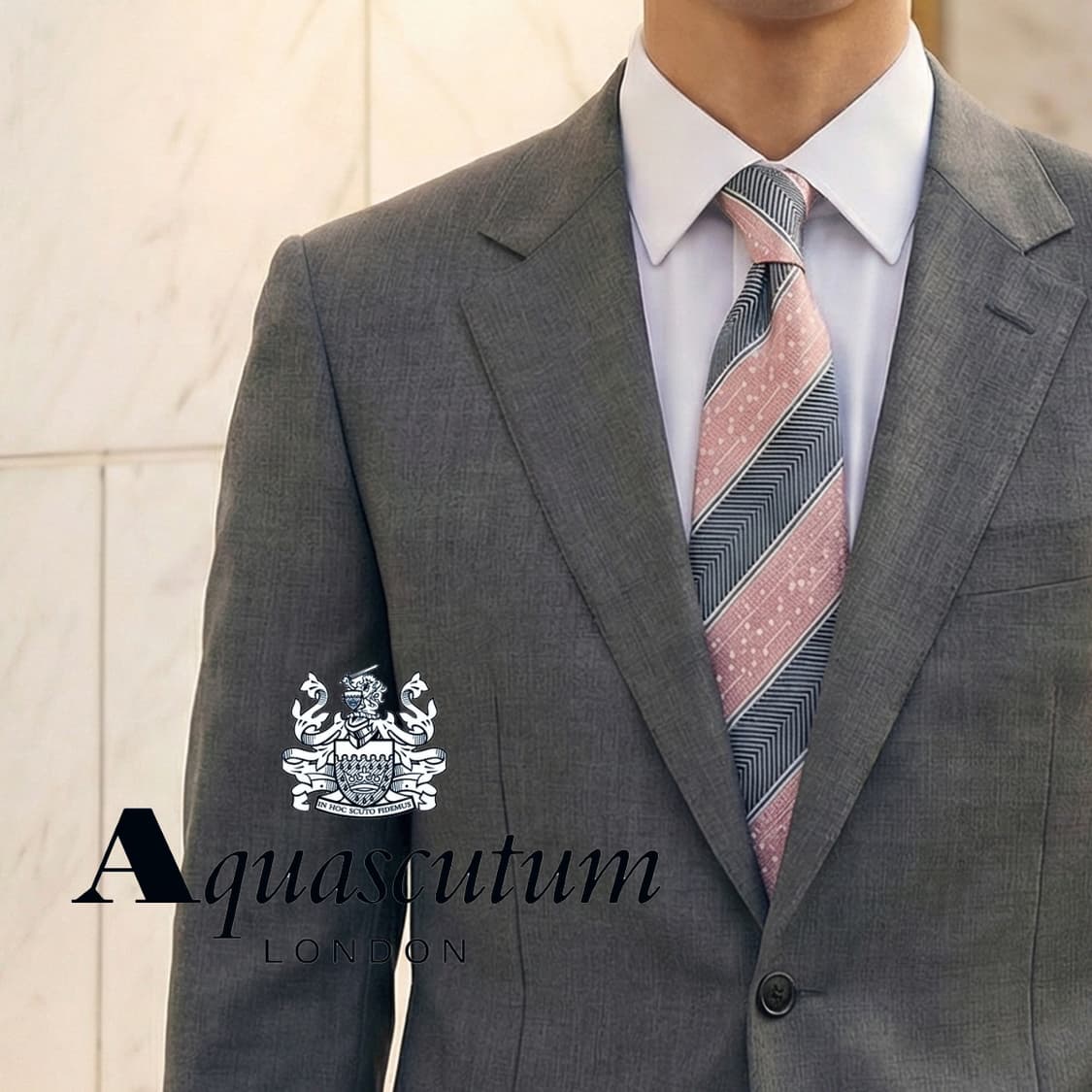 아쿠아스큐텀 실크 핑크 스트라이프 넥타이 9.4cm A등급 A19777
 상품이미지1