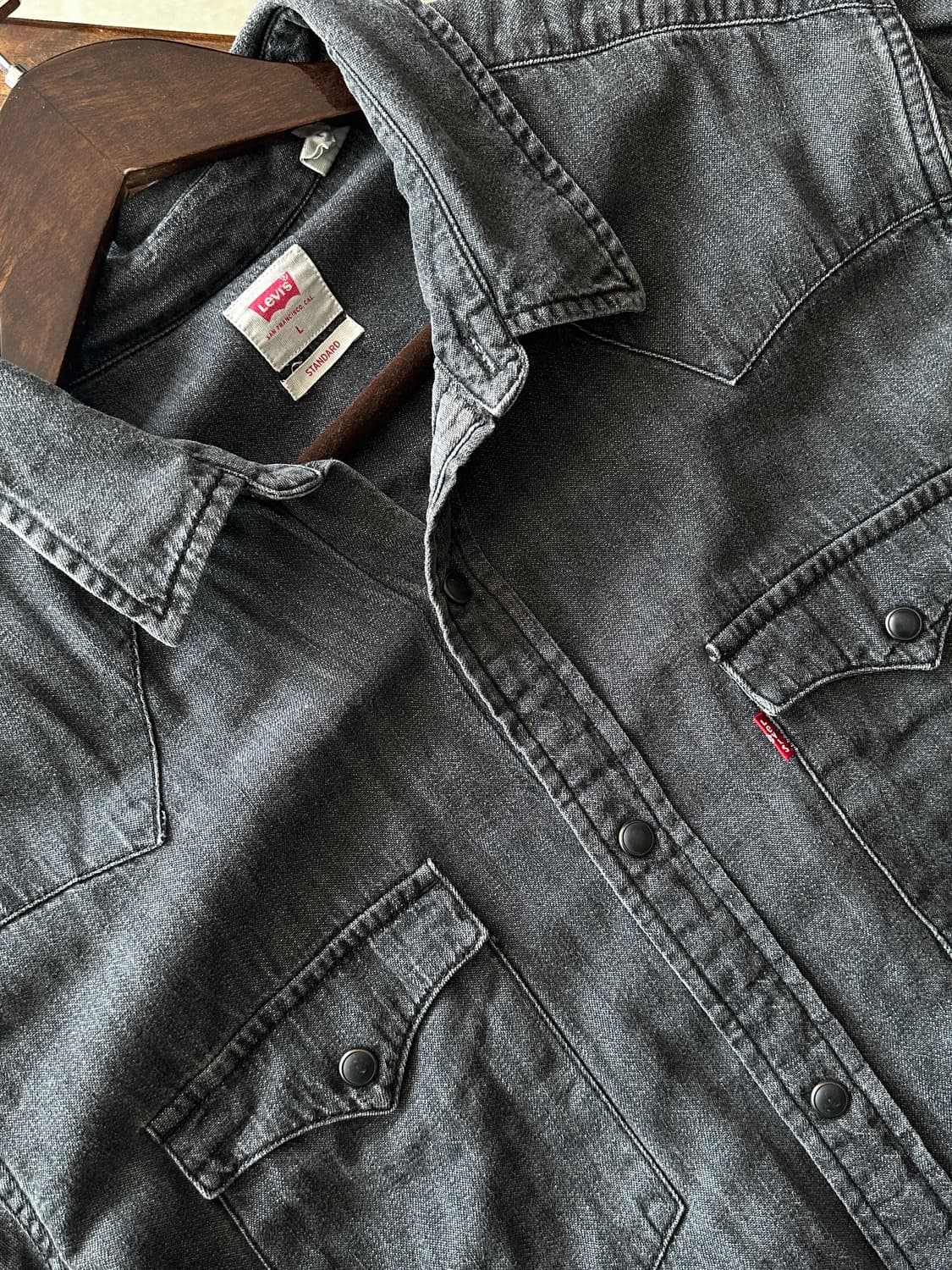 Levi’s 블랙 데님 웨스턴 셔츠 상품이미지2