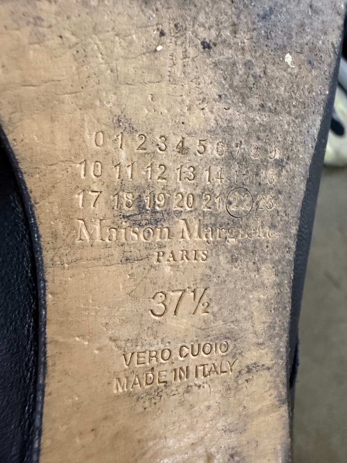 메종 마르지엘라 정품  발레리나 타비 플랫슈즈 블랙 37.5 상품이미지6