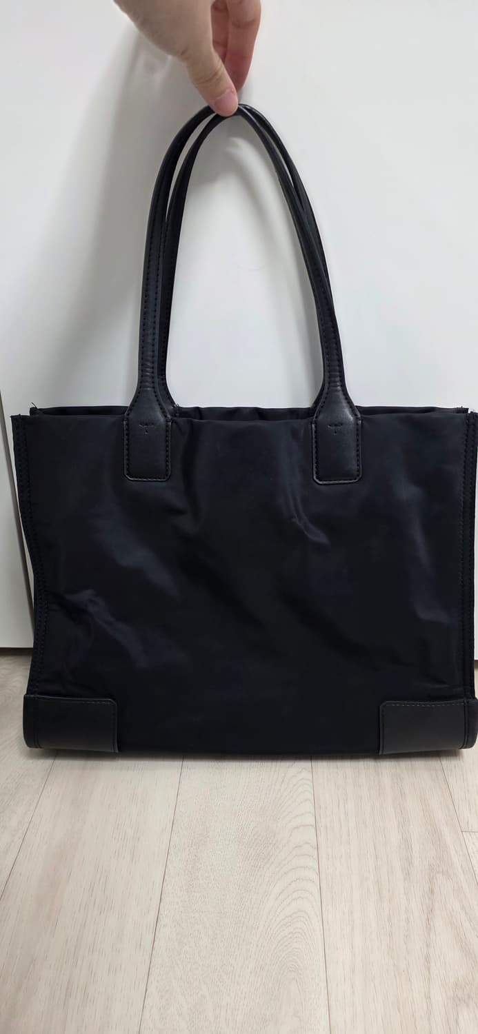 토리버치 블랙 로고 토트백 상품이미지2
