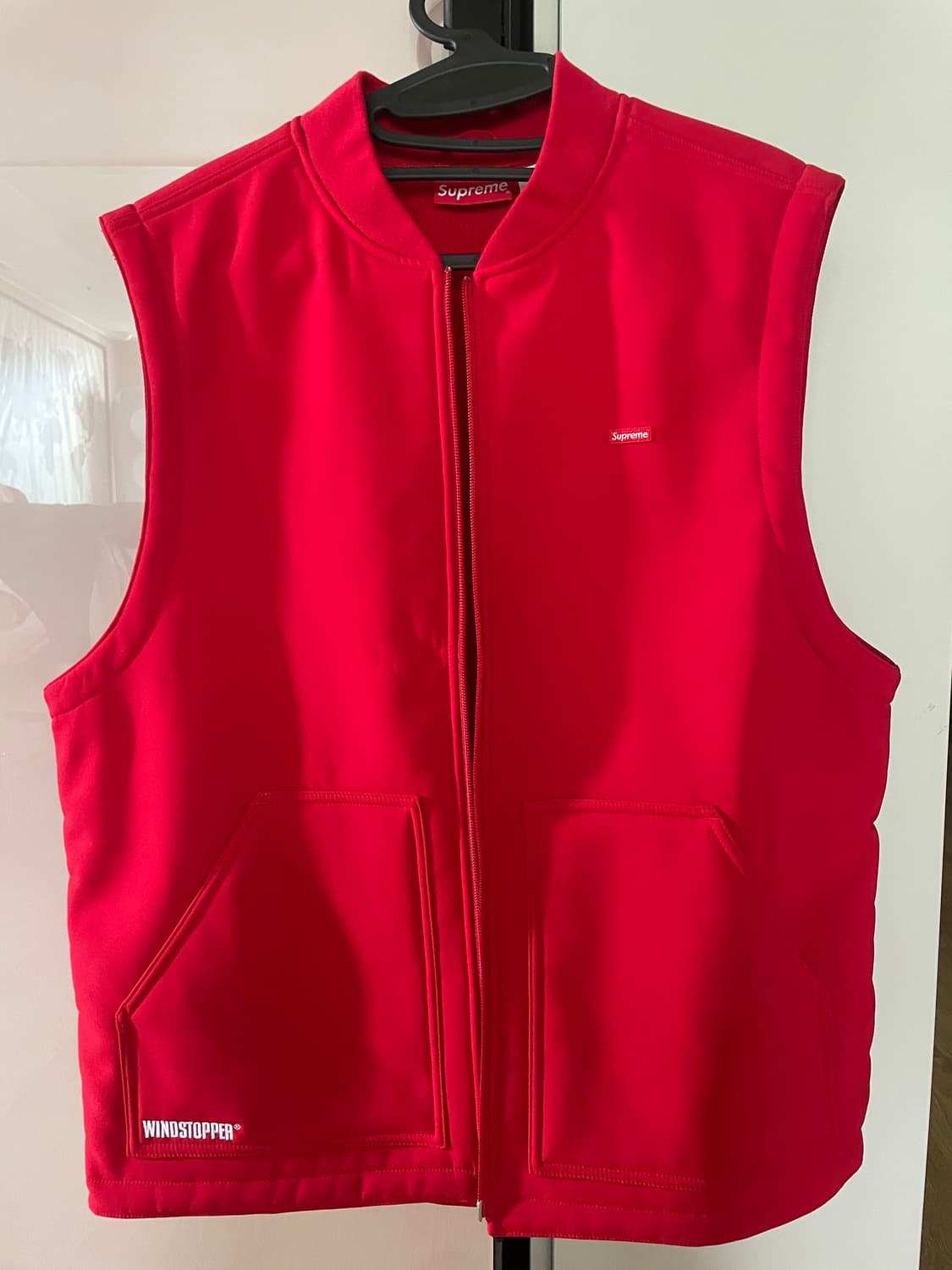 슈프림 윈드스토퍼 베스트 상품이미지1