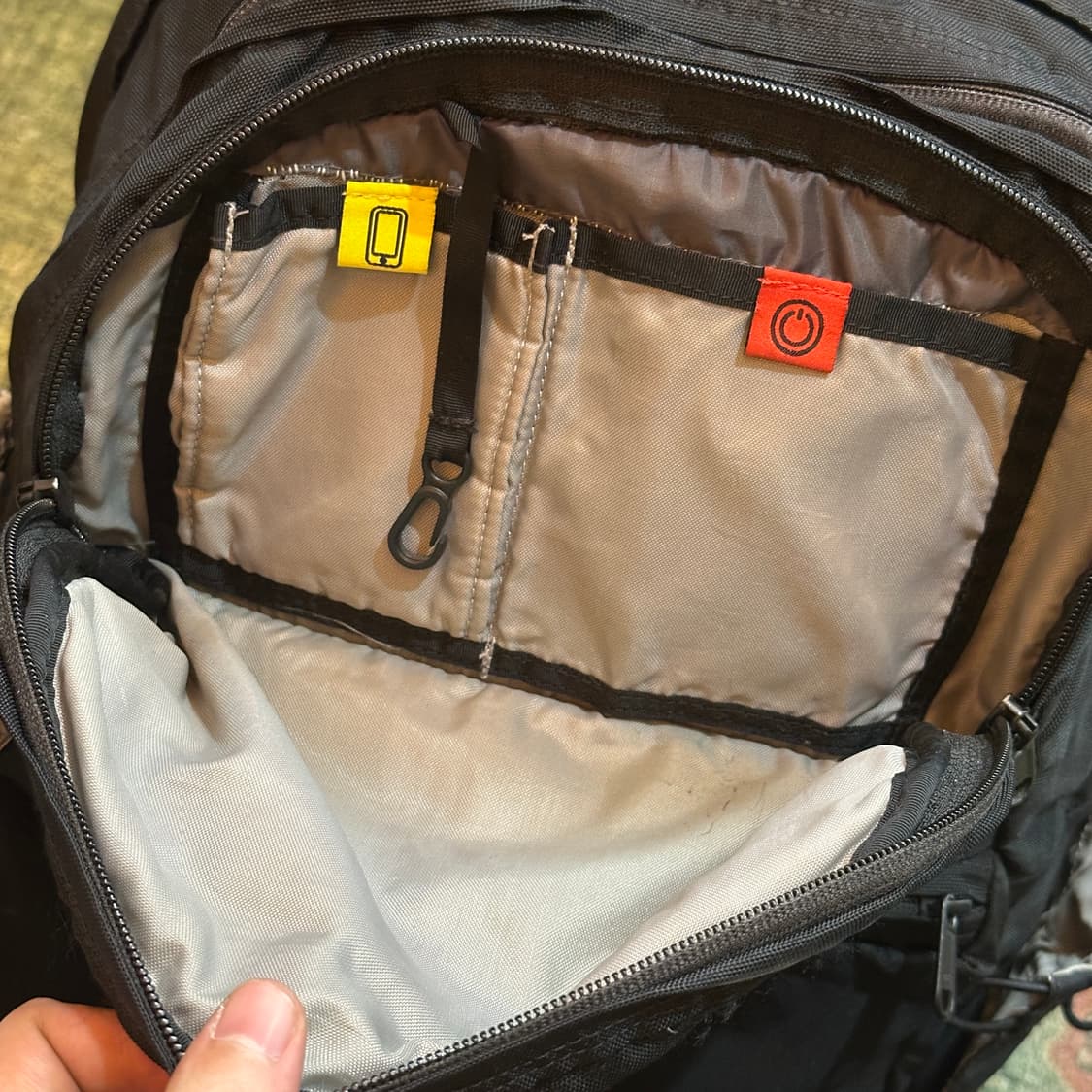 노스페이스 먼데이즈 백팩  상품이미지7