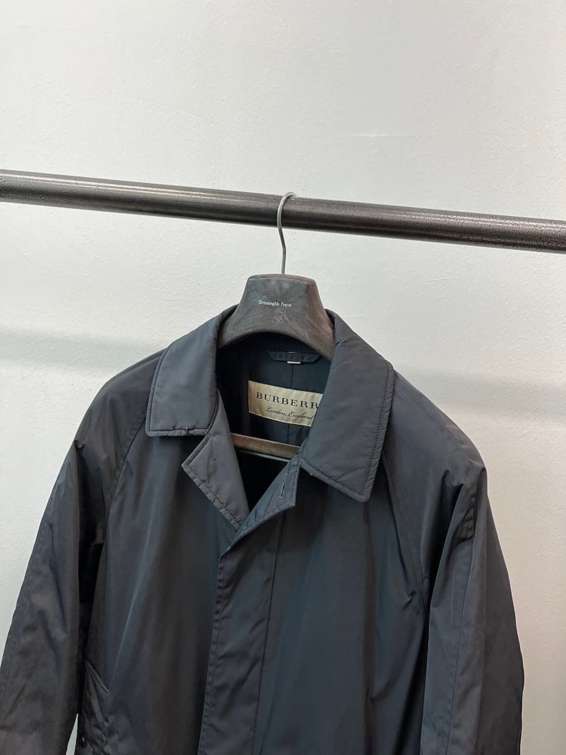 100-105) 버버리 블랙 패딩코트  상품이미지3