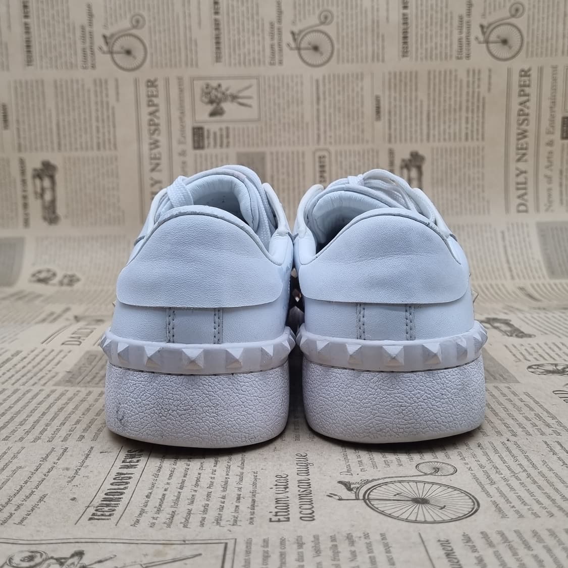 정품 발렌티노 락스터드언타이틀 운동화 250 상품이미지4