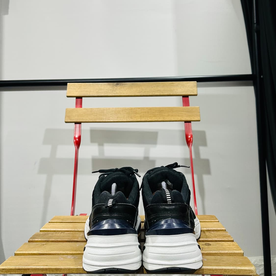 255) 나이키 운동화 남성 남자 신발 M2K 테크노 블랙 레더 상품이미지4