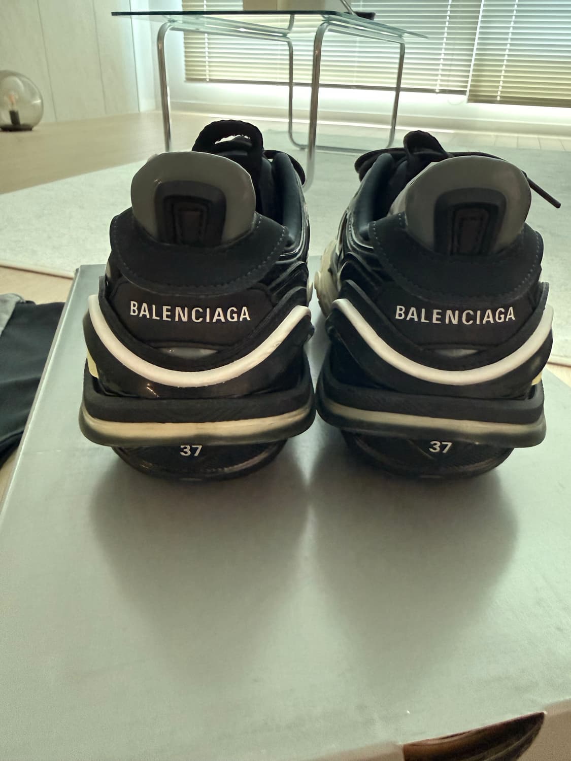 발렌시아가 타이렉스 37사이즈 상품이미지5