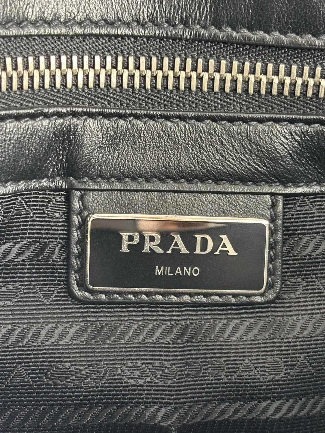 (풀구성,정품)프라다 사피아노 토트백 서류가방 블랙 2vg079 상품이미지9