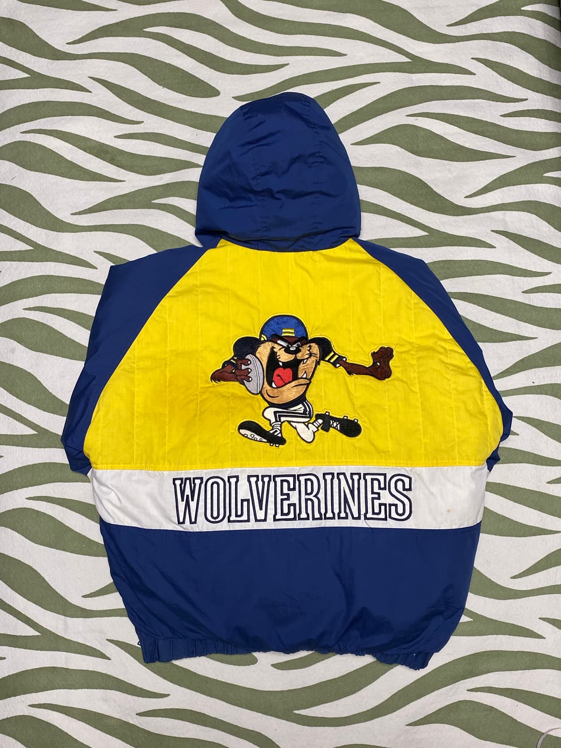 NFL Looney tunes 봄버 패딩점퍼 상품이미지2