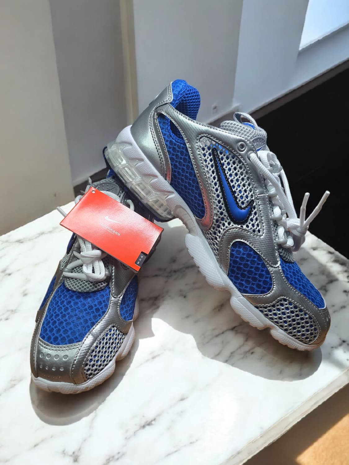 나이키 에어줌 스피리돈 케이지 바사티로얄 265 270 280판매합니다 상품이미지1