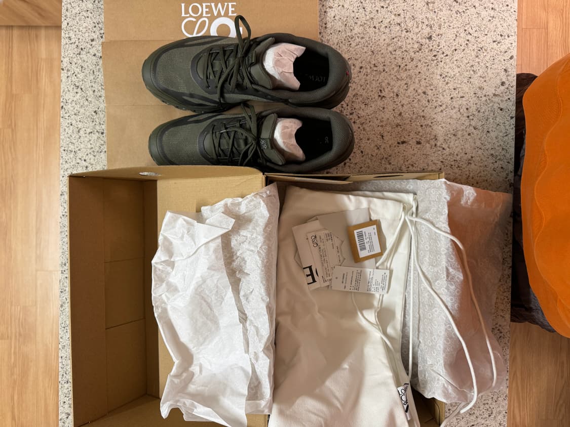 로에베 x 온러닝 클라우드벤처 2 카키 IT45 (us10-11추천) 상품이미지2