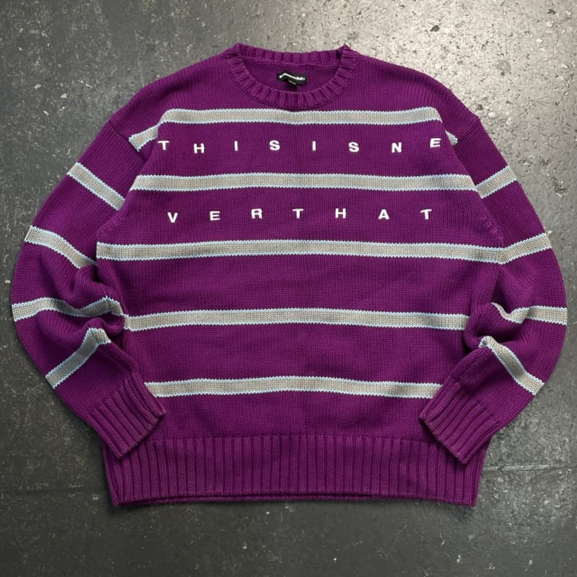 100 디스이즈네버댓 니트  상품이미지1