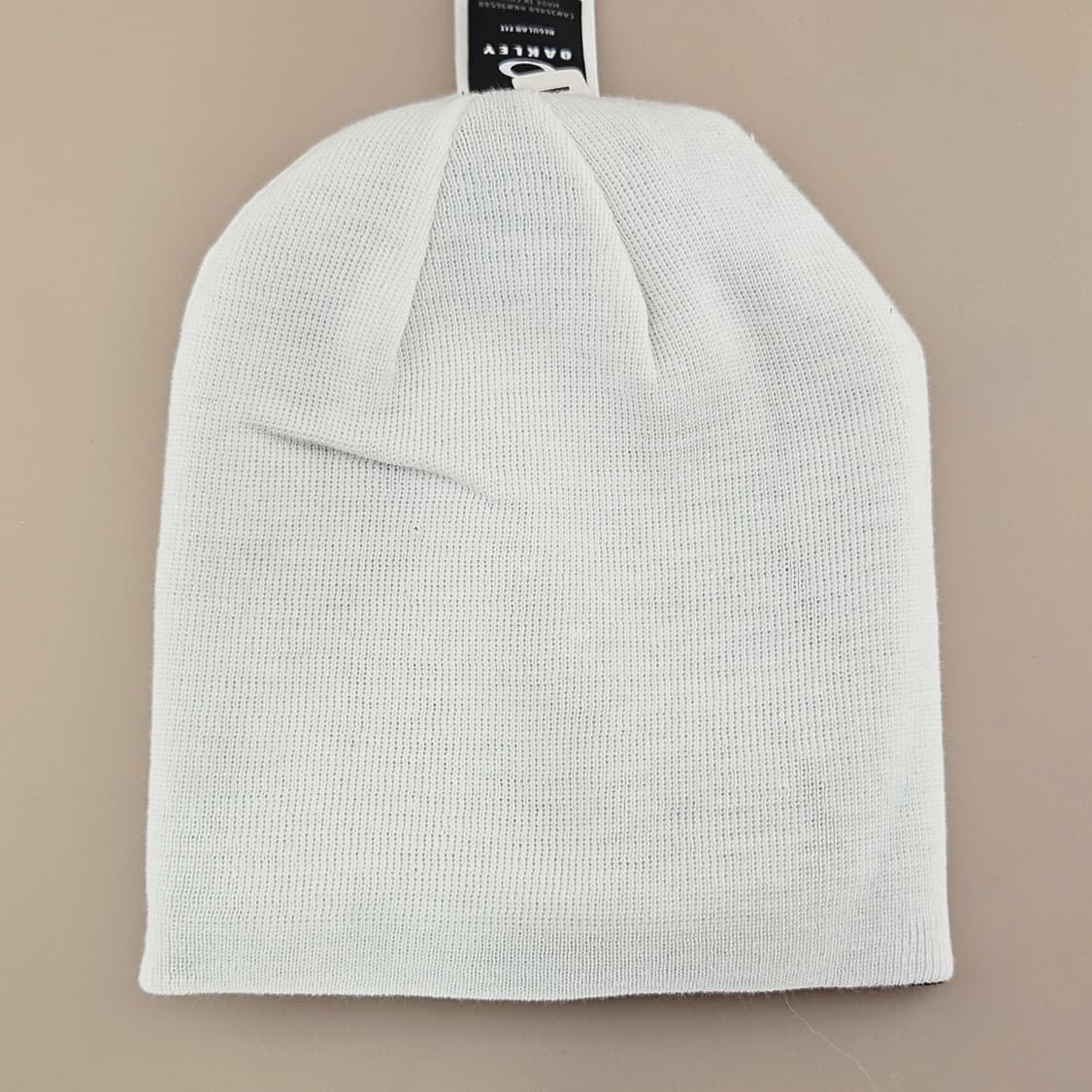 오클리 빅 O 로고 리버시블 비니 블랙/화이트 상품이미지5