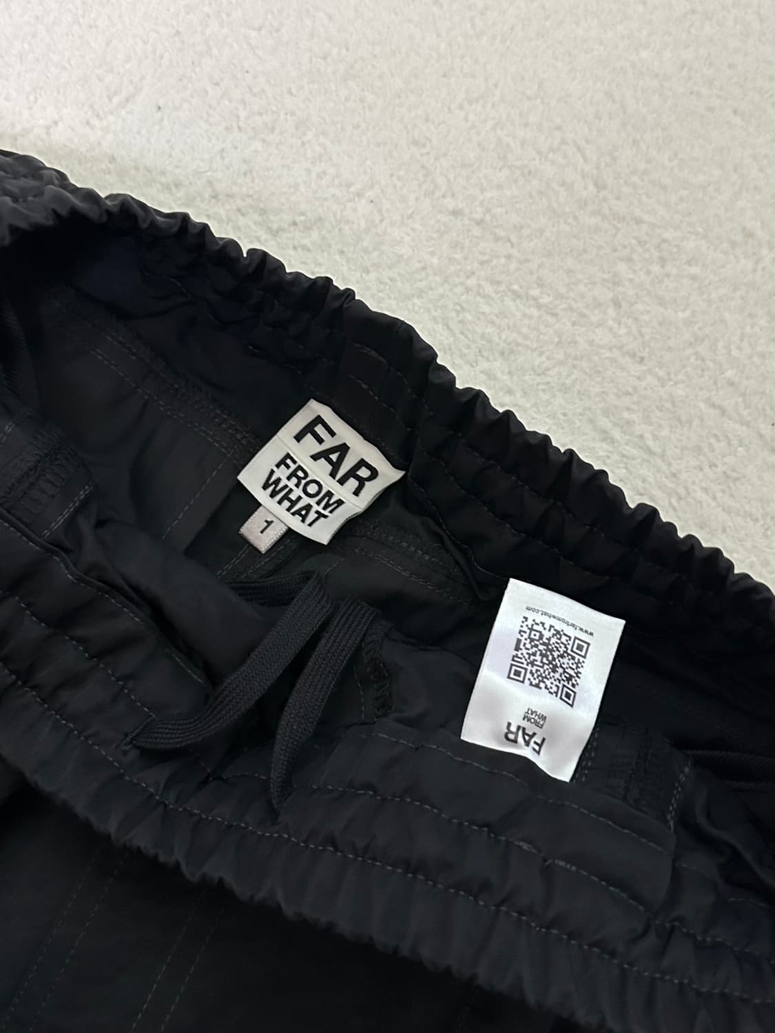 파프롬왓 파 나일론 볼륨 라인 팬츠 블랙 브라운  1사이즈 상품이미지3