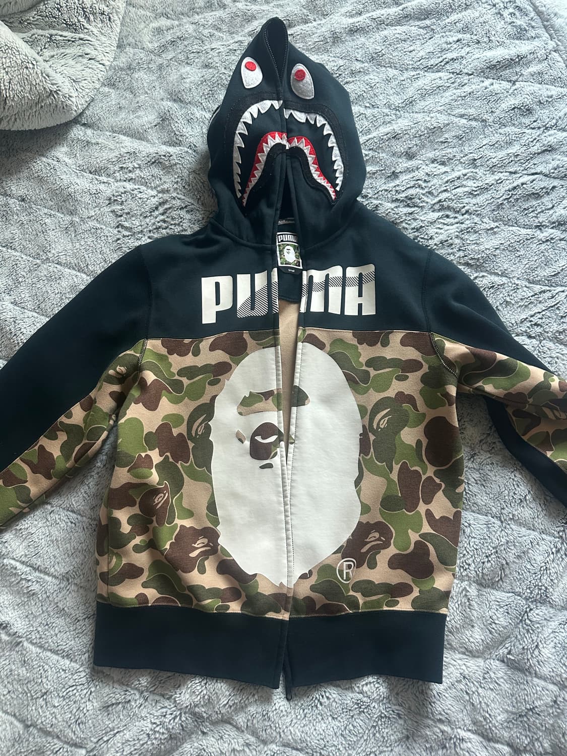 베이프 푸마 후드집업 상품이미지3