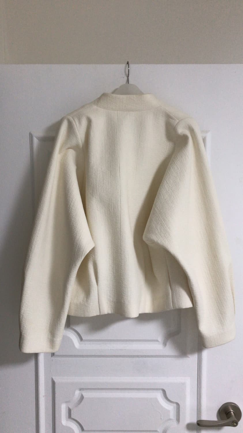 OBLIQUE LINE ONE BUTTON JACKET [IVORY] 상품이미지5