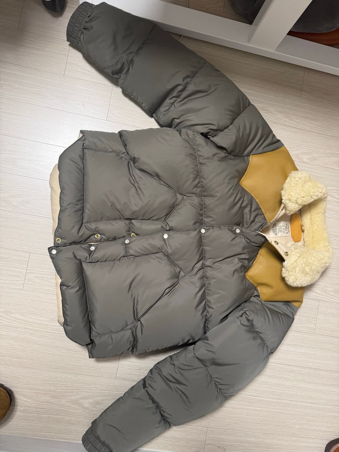 Japan 직구 록키마운틴 크리스티 자켓 42 (배송 2틀 된 것) 상품이미지1