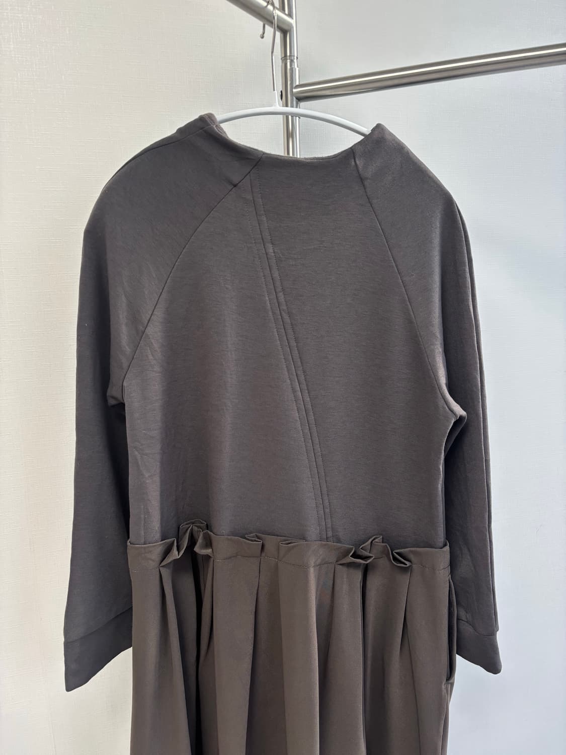 espace de calma 와코 사선 버튼 포인트 폴리 주름 원피스 상품이미지7