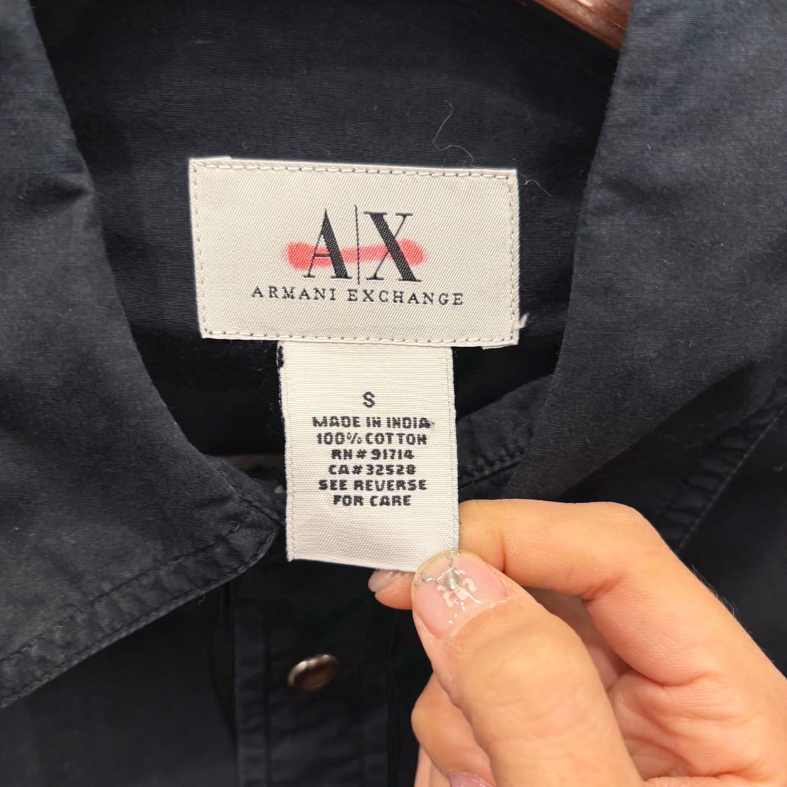 아르마니 익스체인지 클래식 코튼 긴팔 셔츠 웨스턴 플랩 포켓 디테일 블랙 상품이미지7