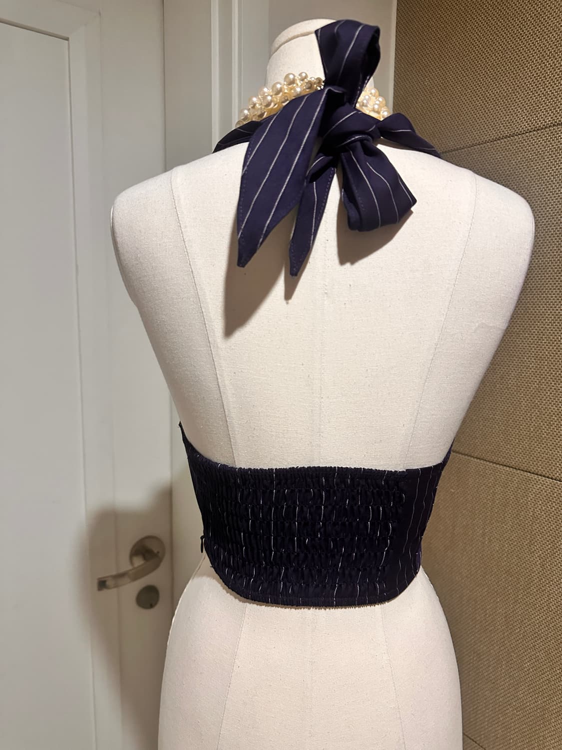 (제니착용) 낫유어로즈 홀터넥 탑 상품이미지3