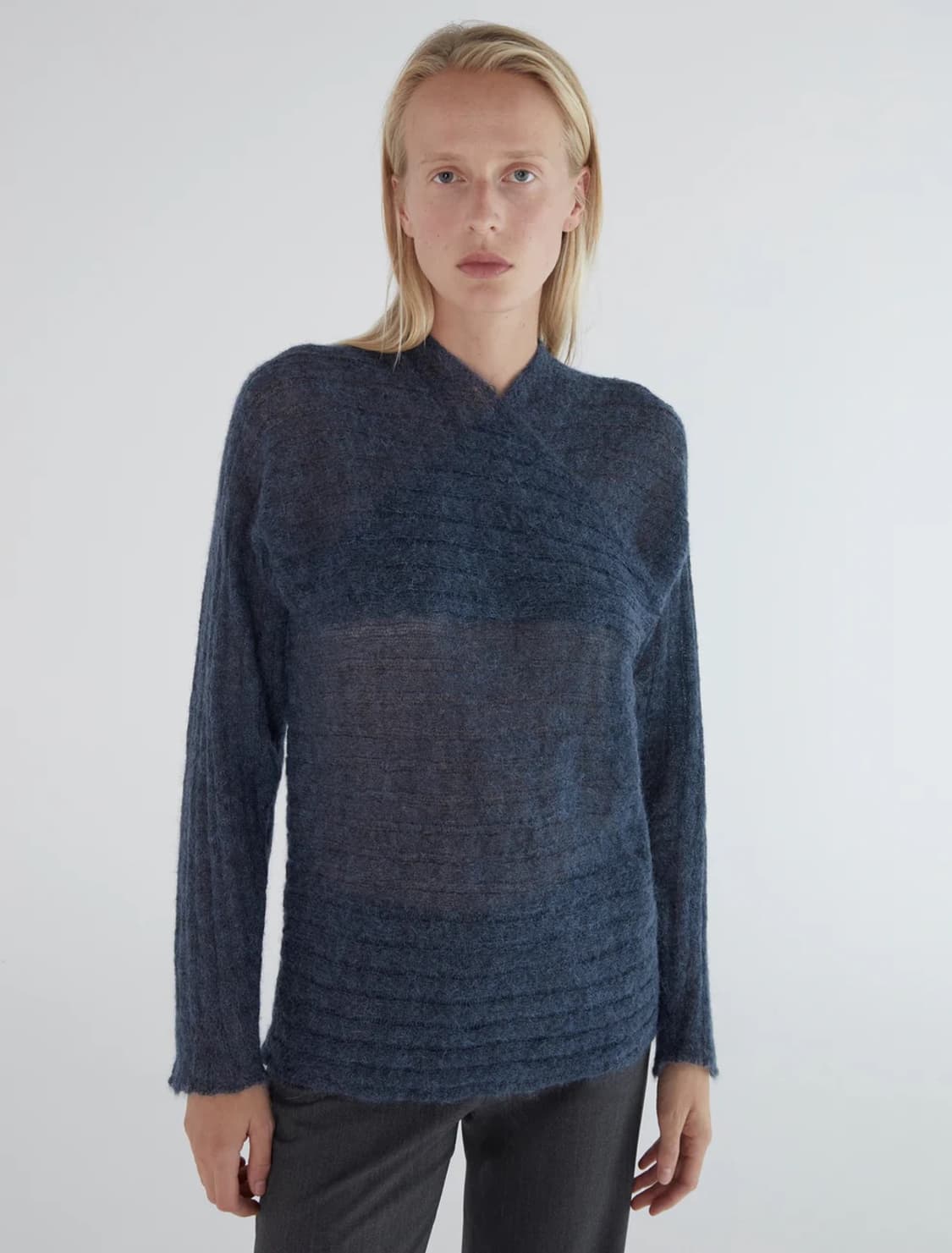 [S,M,L]팔로마울 Lichen 니트/네이비 상품이미지1